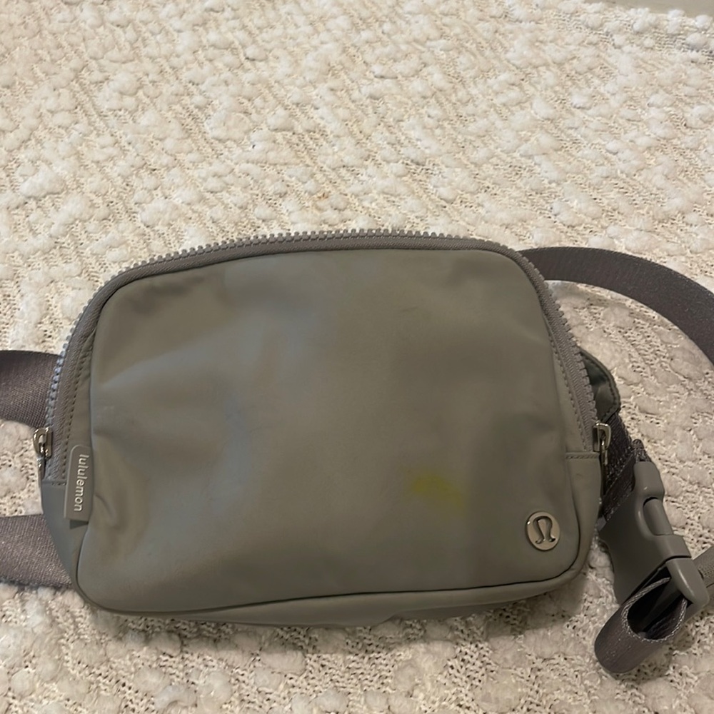 Lululemon belt bag